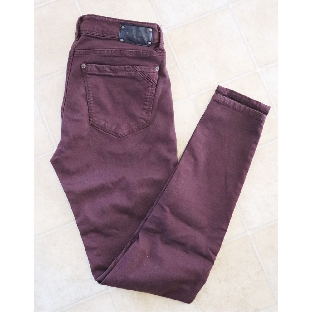 Burgundy Buckle Black Skinny Jeans